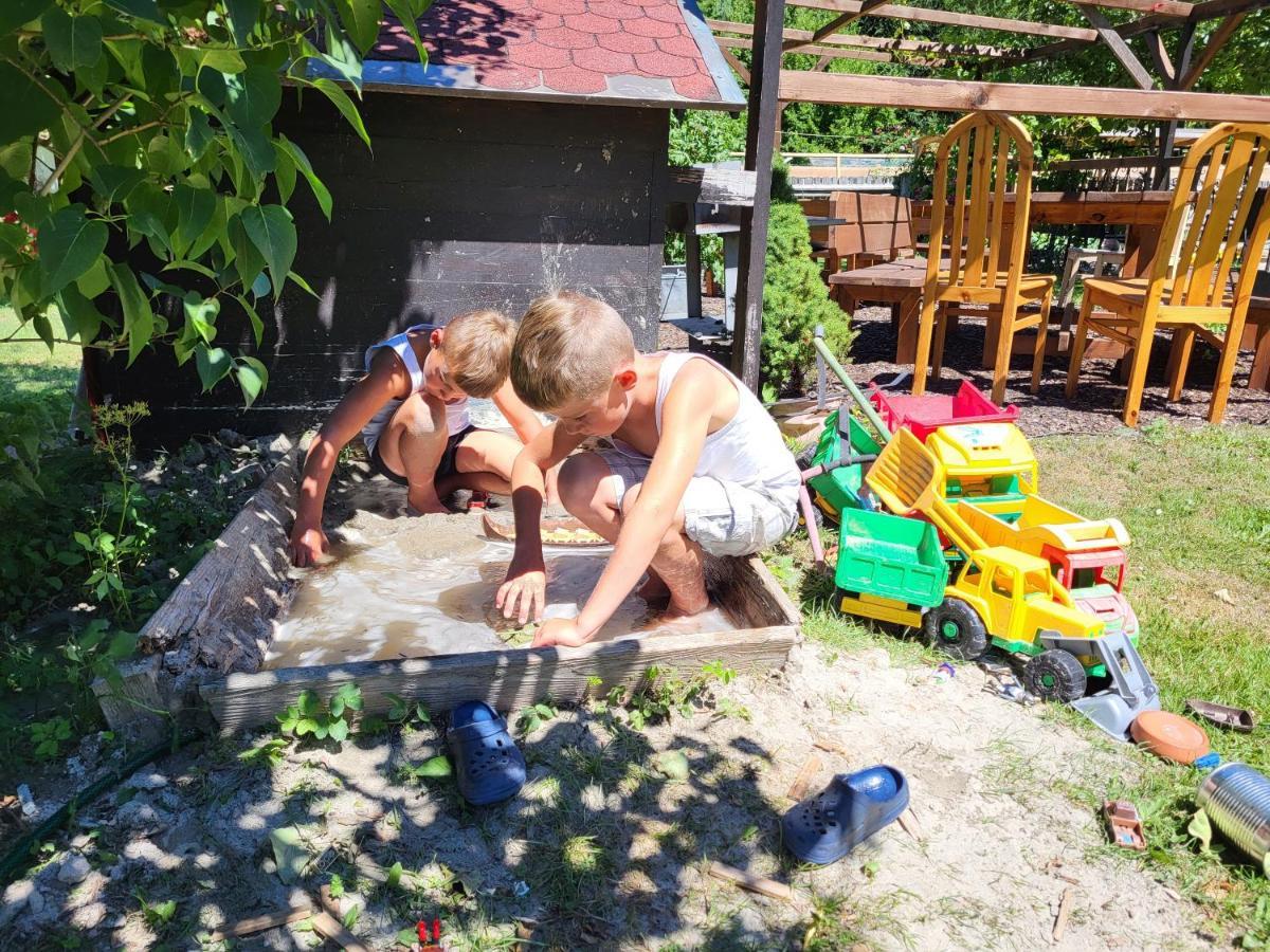 Sachserhof Ferienwohnungen In Sachsenburg Bagian luar foto
